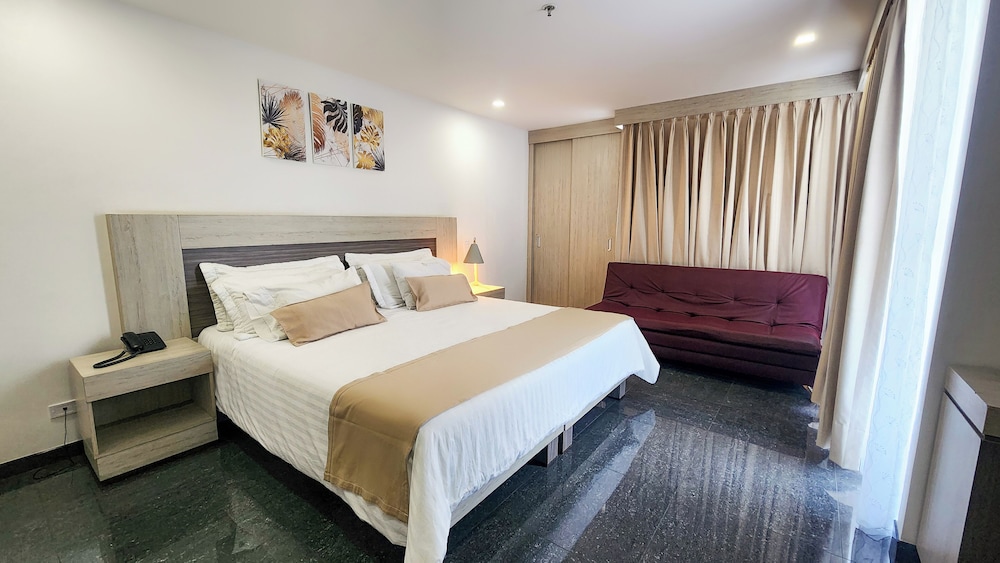 غرفة سوبيريور بسرير كينج مع أريكة، Hotel BE Suites Cali 6/10