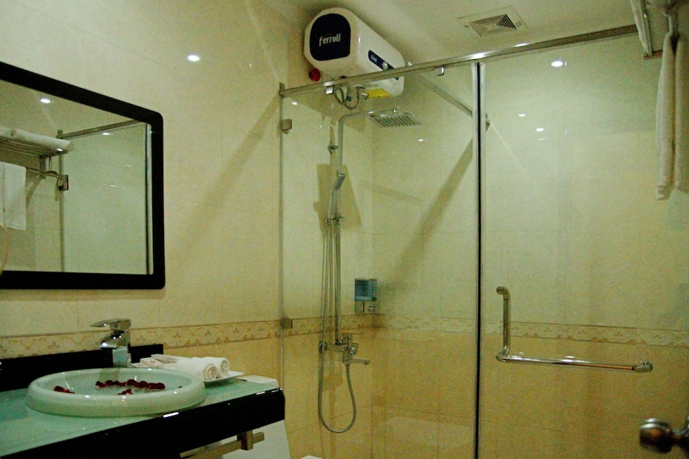 New Airport Hotel 46/50
