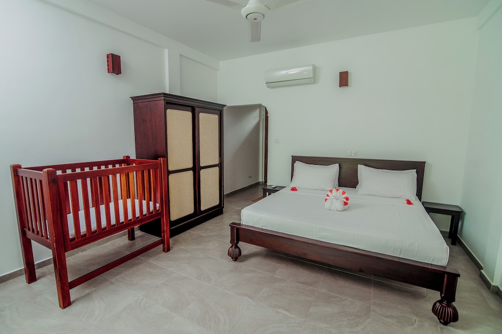 1 BEDROOM, DELUXE, DOUBLE BED, LAGOON VIEW