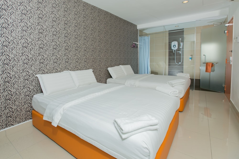 1 Hotel Mahkota Cheras 12/61