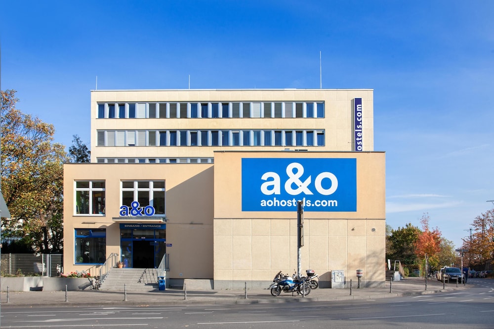 A&O Aachen Hauptbahnhof Hotel 4/83