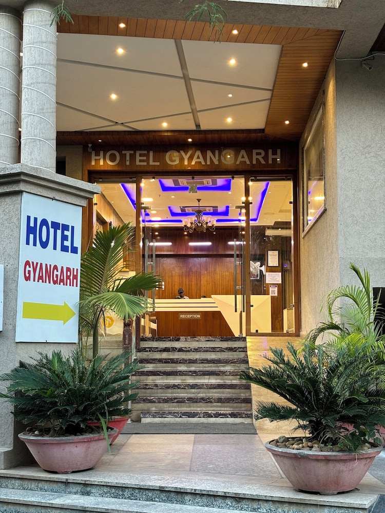 Hotel Gyan Garh Udaipur 10/49