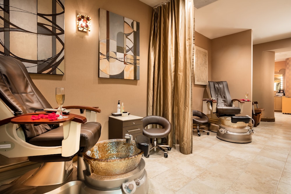 The San Luis Resort Spa & Conference Center 20/25