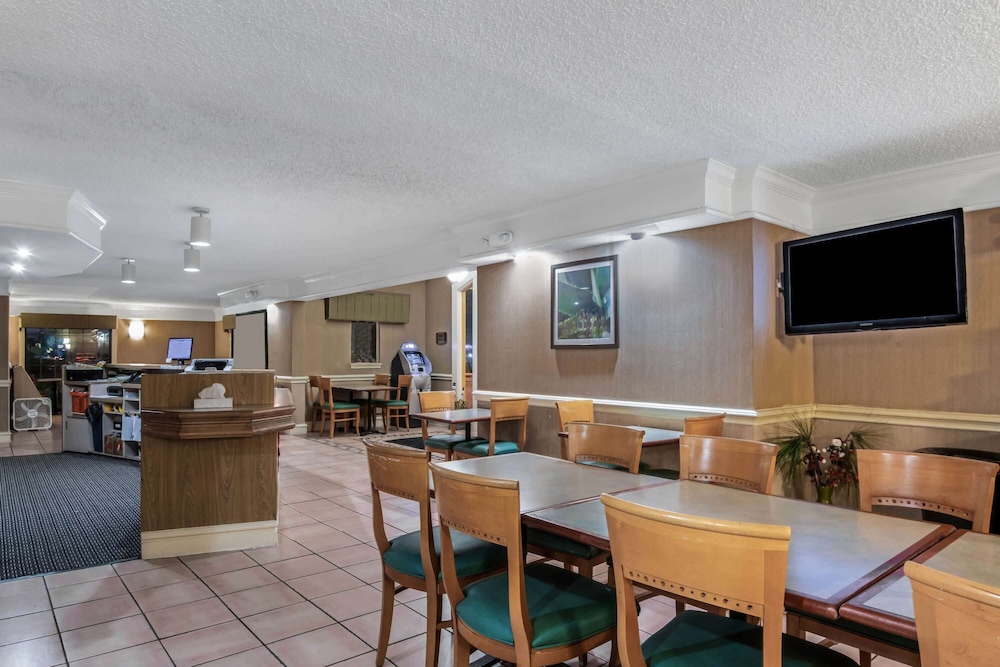 La Quinta Inn San Antonio Lackland 41/49