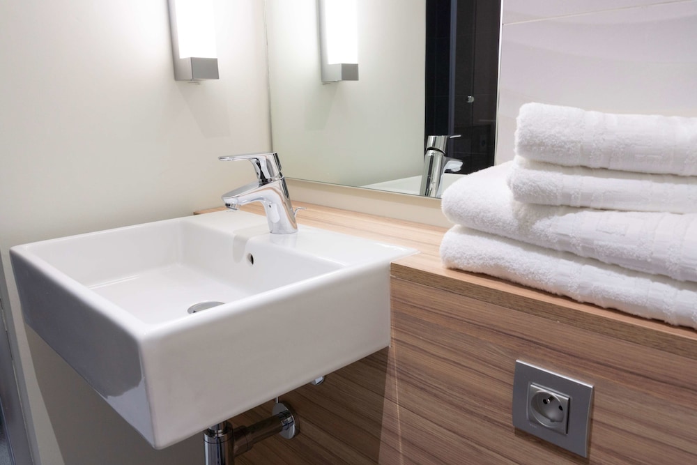 Hotel Campanile Montpellier Centre St Roch 24/62