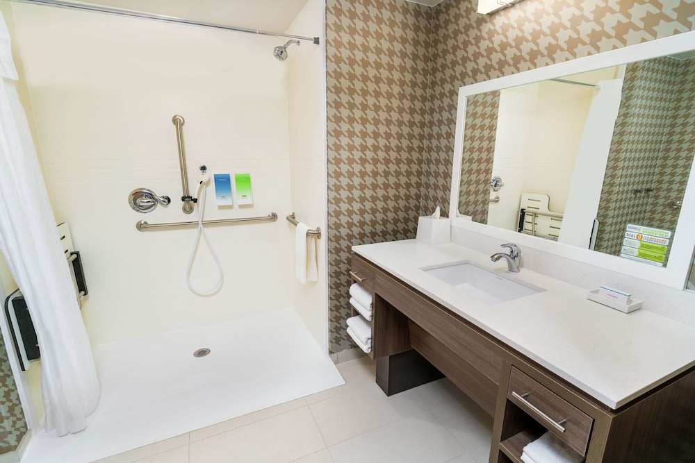 Home2 Suites By Hilton Roseville Sacramento 12/49