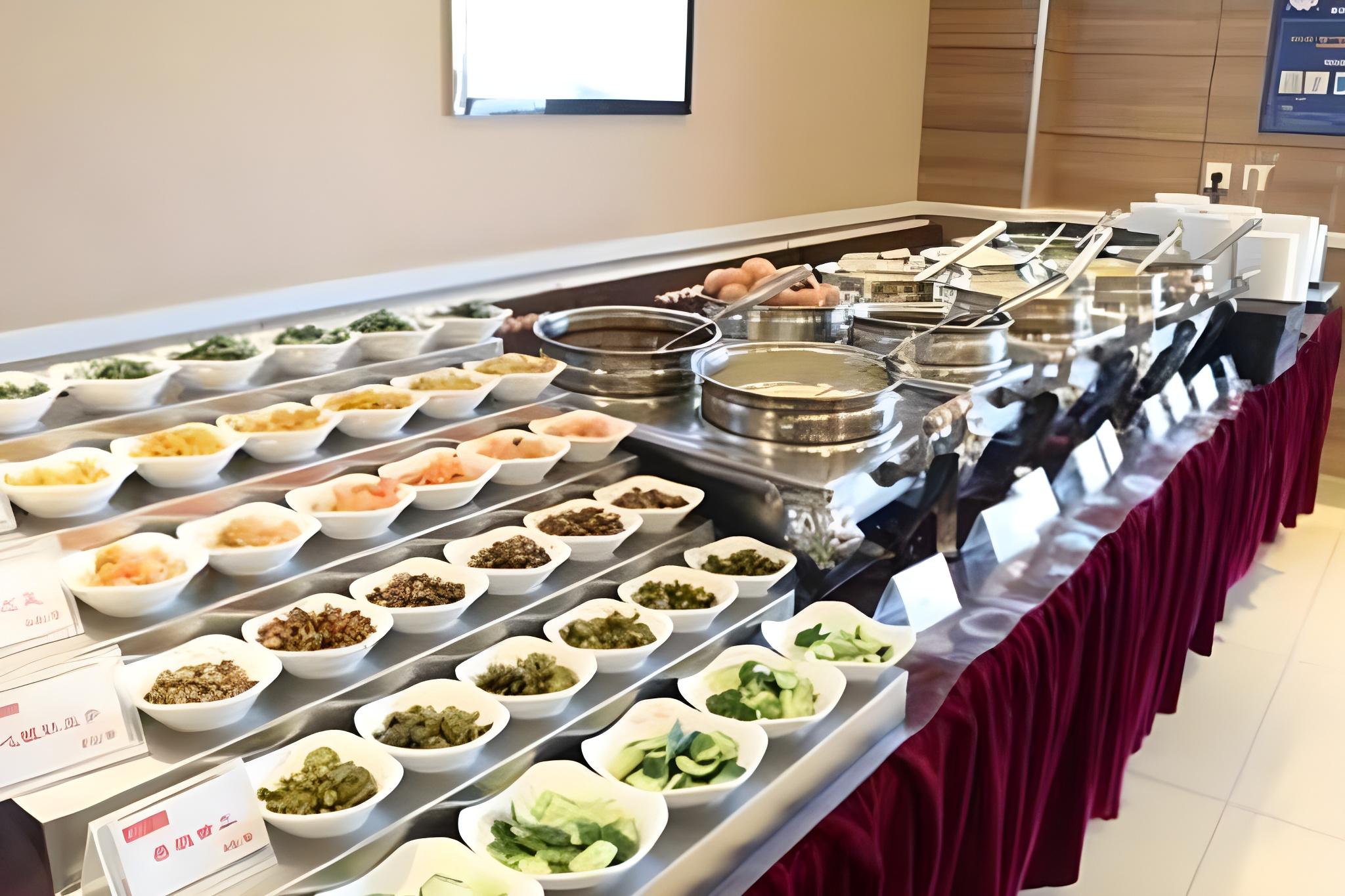 Home Inn Plus (Beijing Changping Government Street Metro Station) 35/44