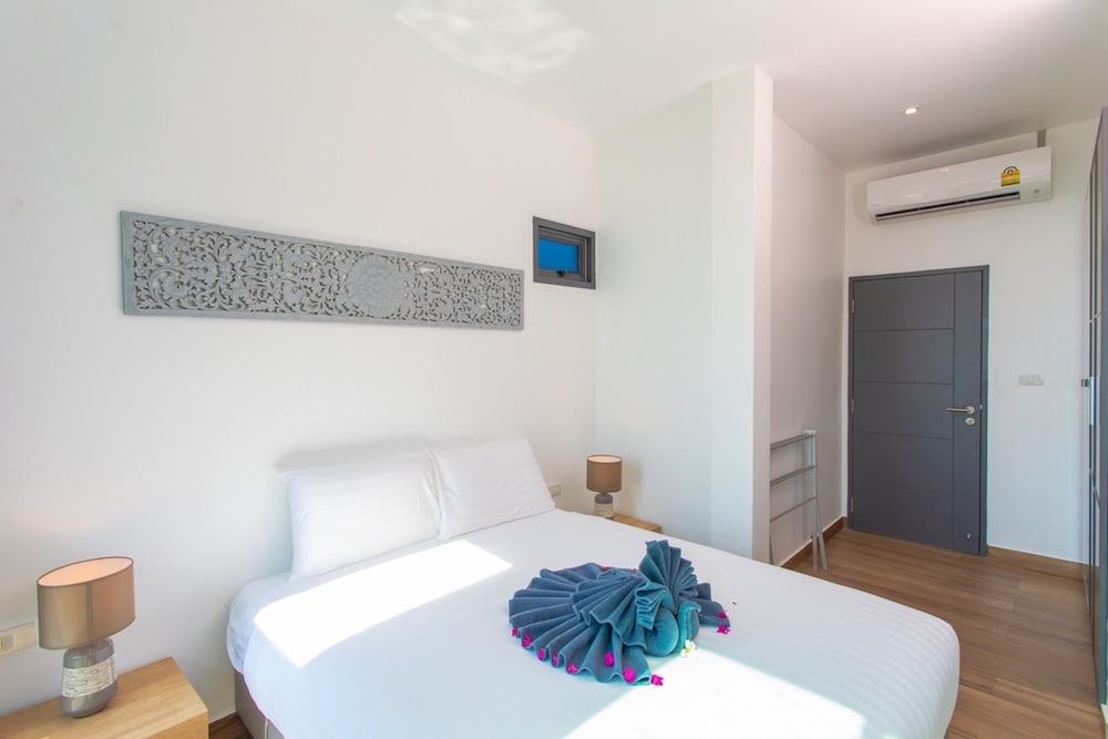 Baan Saint Tropez Villas Kata Beach 26/82