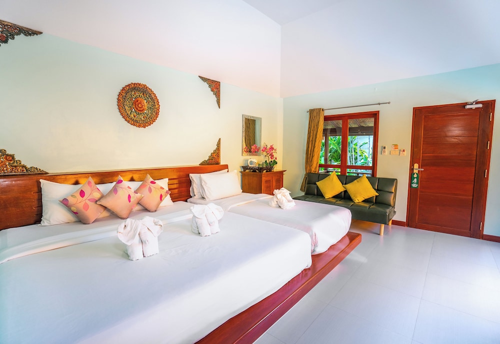 FAMILY, VILLA, MULTIPLE BEDS, PRIVATE POOL