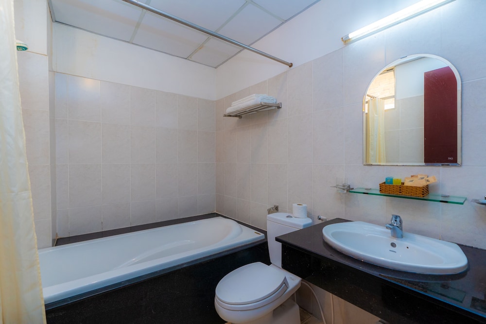 Hoang Ha Hotel 64/67