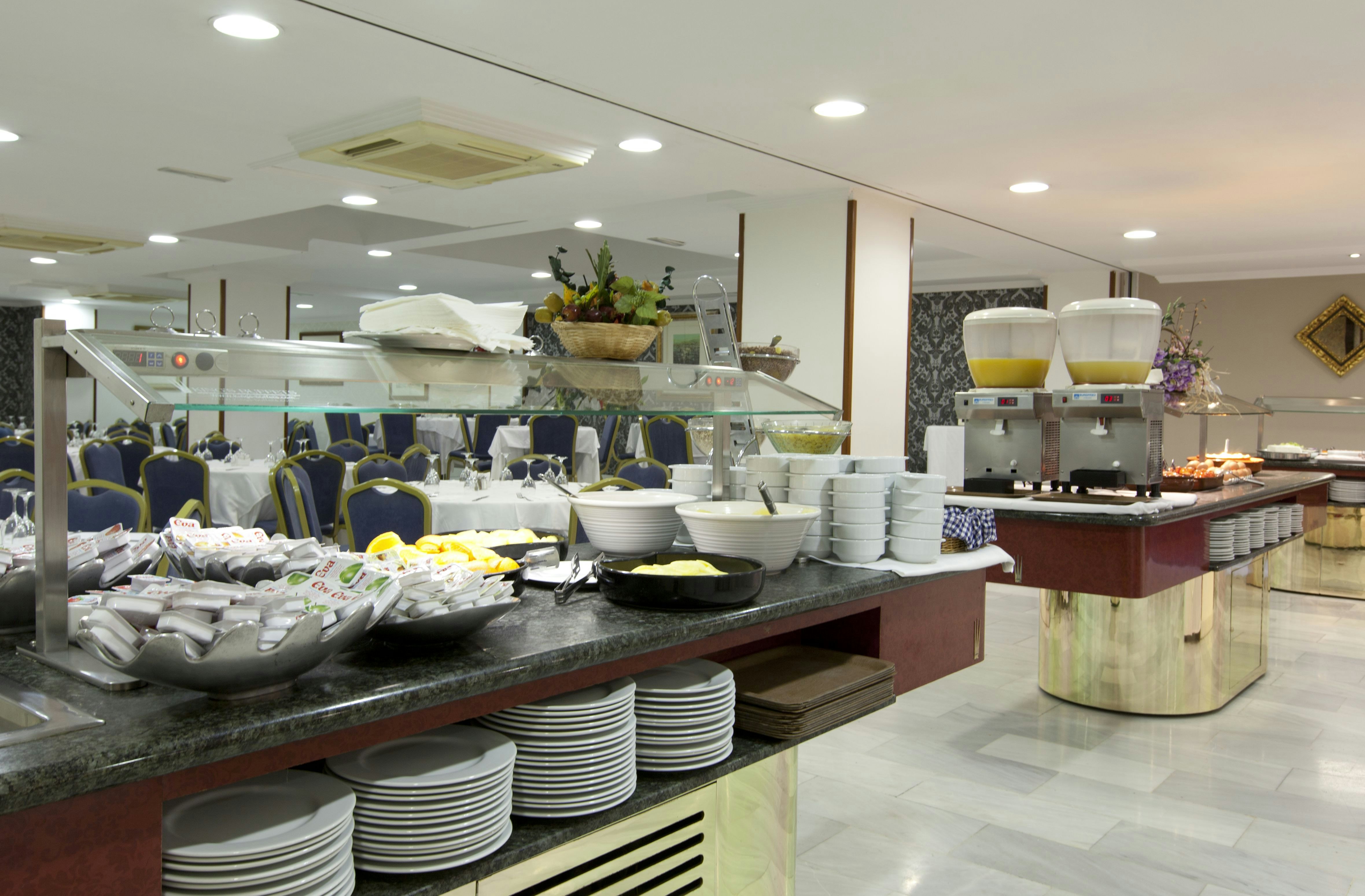 Alixares Hotel 63/82