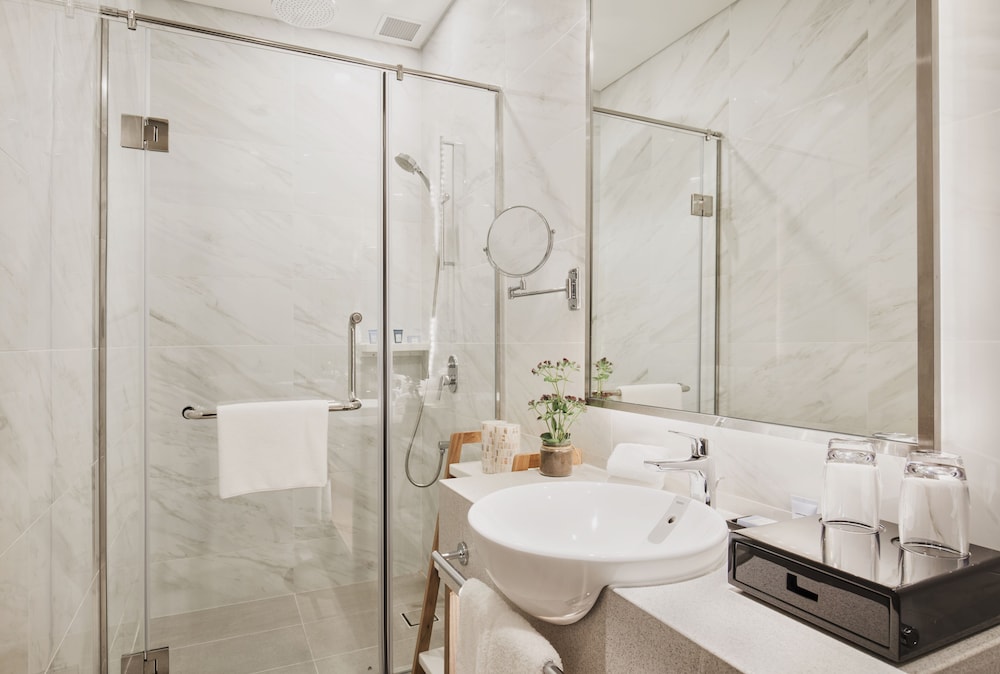 Oakwood Residence Saigon 15/49