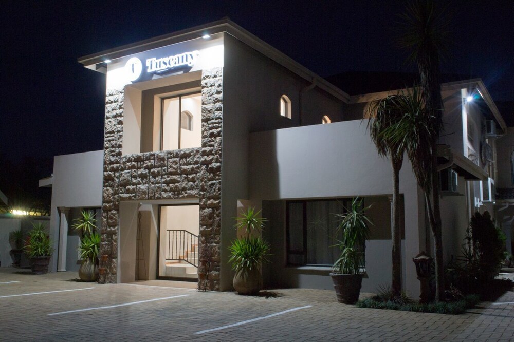 Tuscany Boutique Hotel 1/50