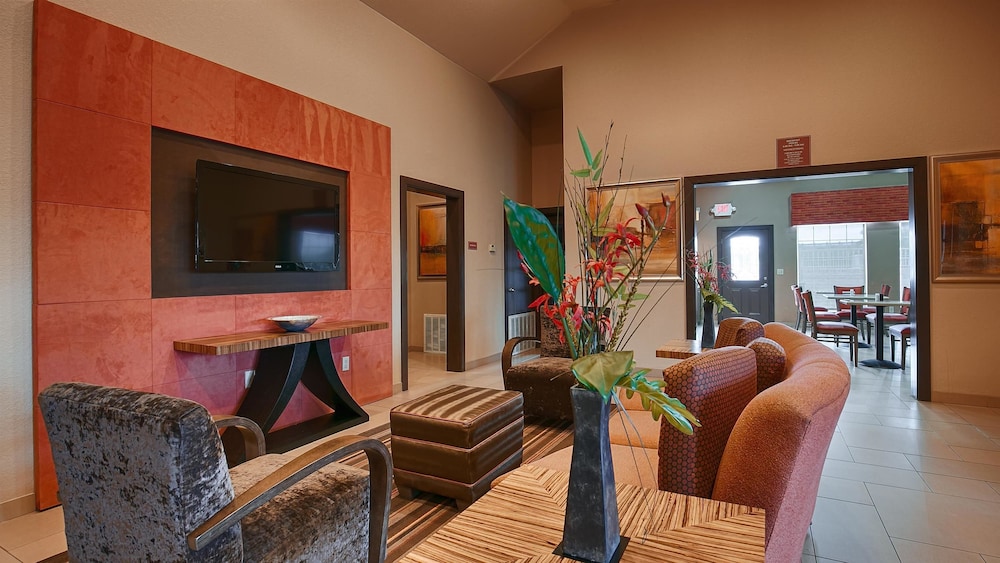 Best Western Executive Inn El Campo 24/32