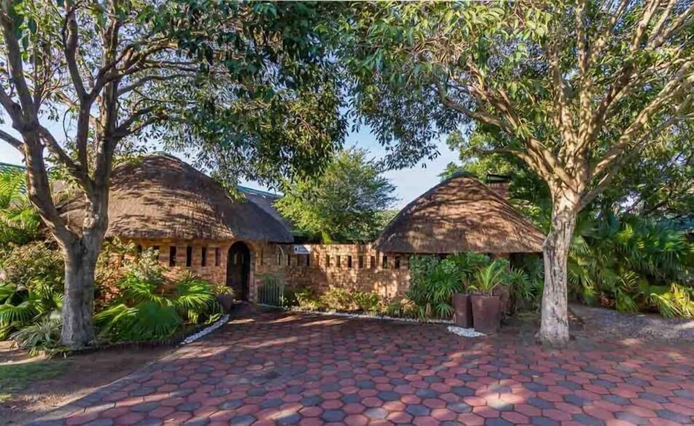 La Mer Lodge 12/15