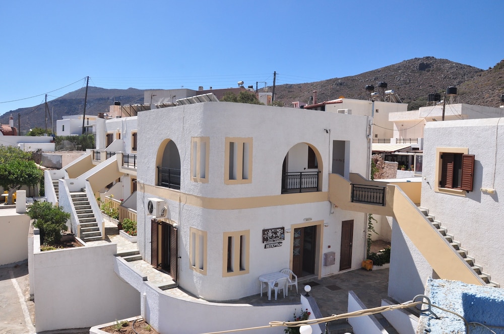 Flamingo Apartments 4/48