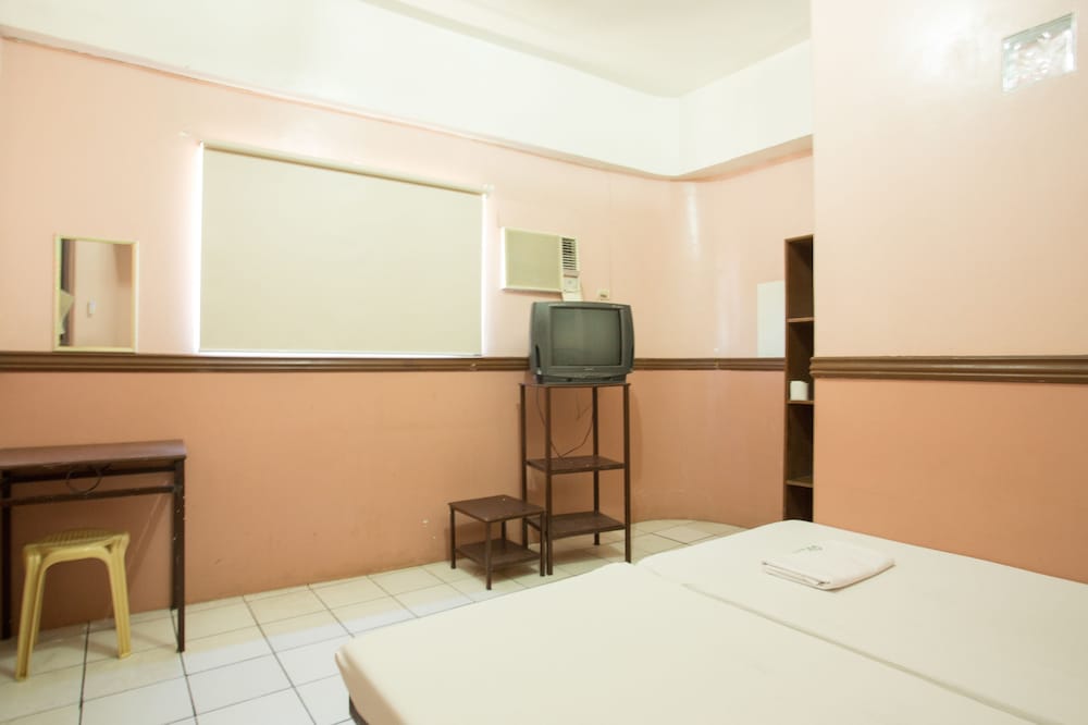 Gv Hotel Masbate 17/47