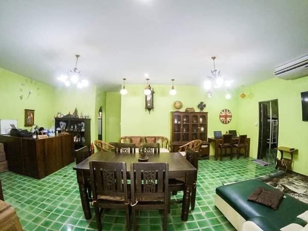 Plus Hostel Ayutthaya 20/31