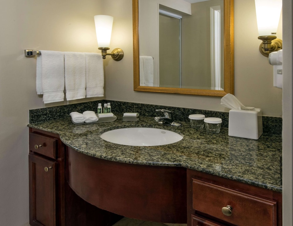 HOMEWOOD SUITES BY HILTON KNOXVILLE WEST at TURKEY CREEK 12/47