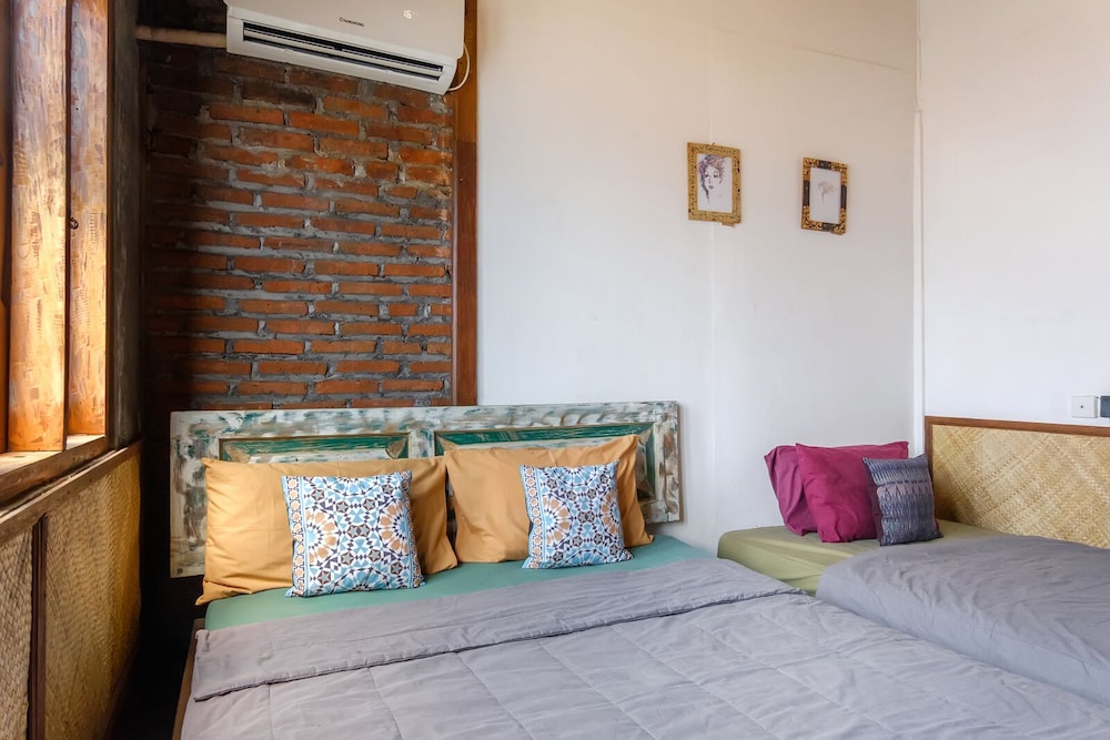 Twospaces Living At Bunga Desa 15/50
