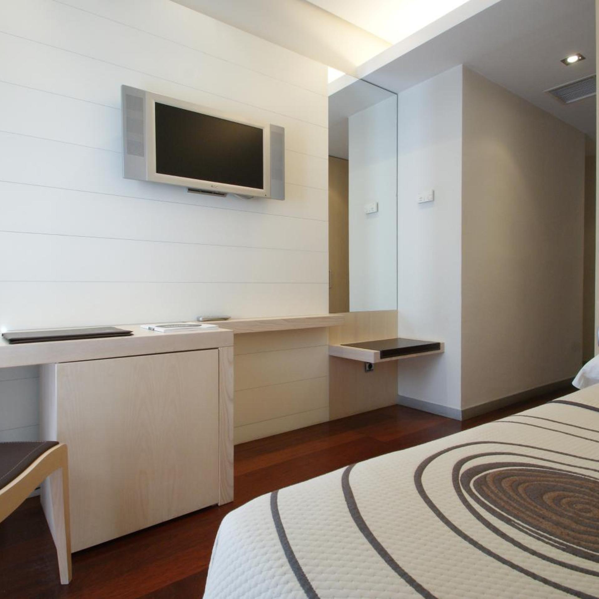 Room, Single