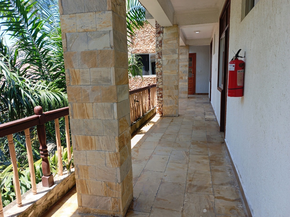 Serene Beach Resort 18/76
