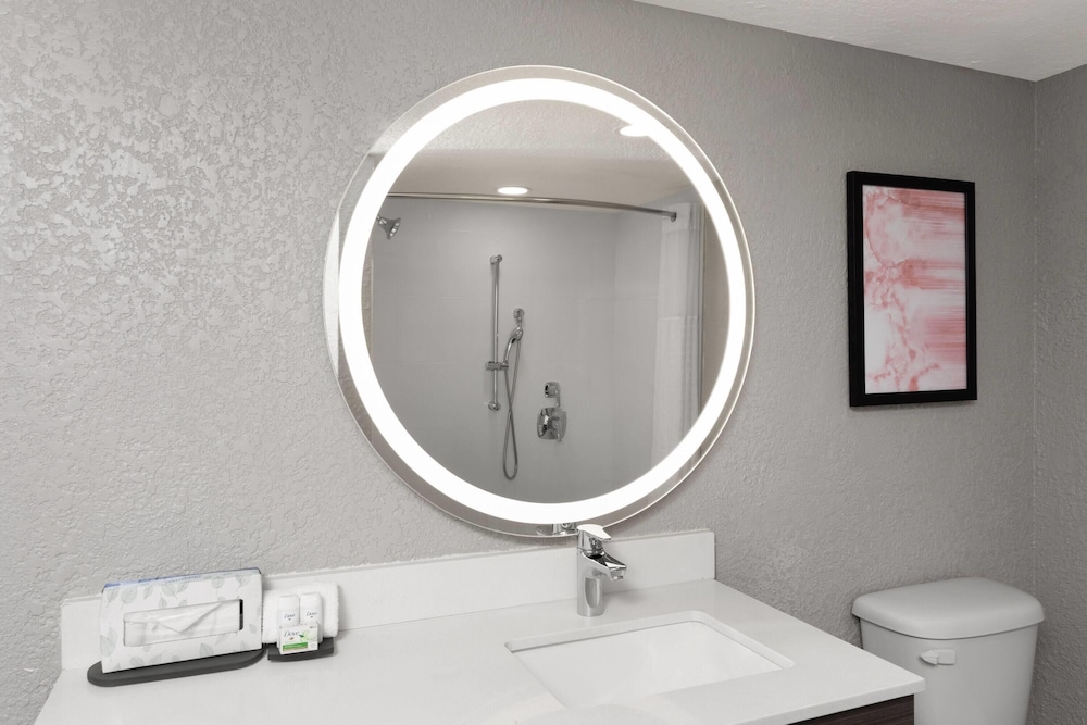 Hawthorn Extended Stay by Wyndham Ft Lauderdale Cypress Crk 45/46