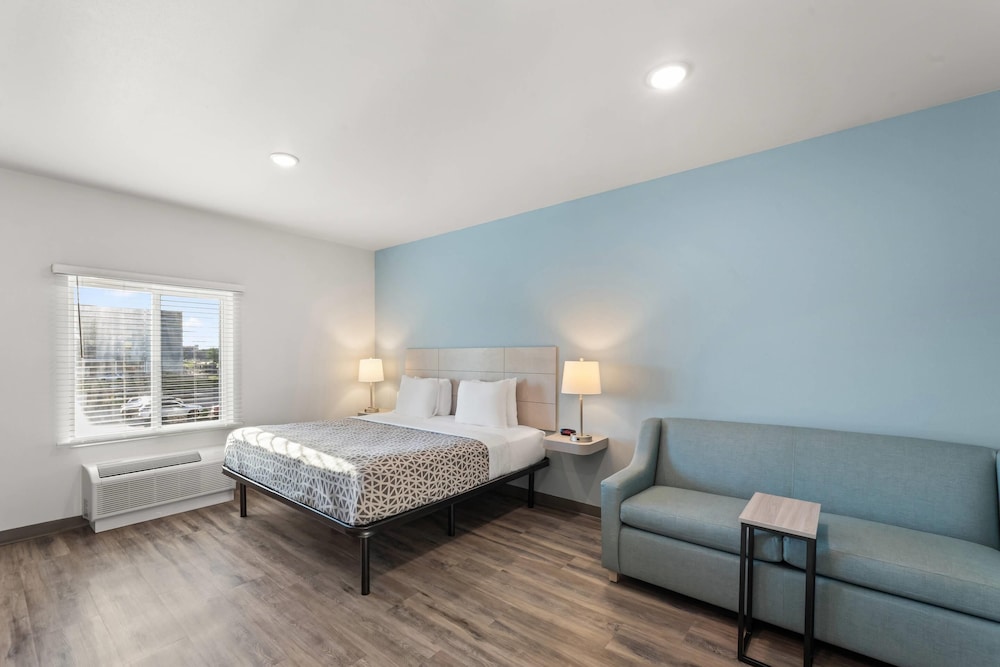 WoodSpring Suites Jackson Pearl I-20 23/58