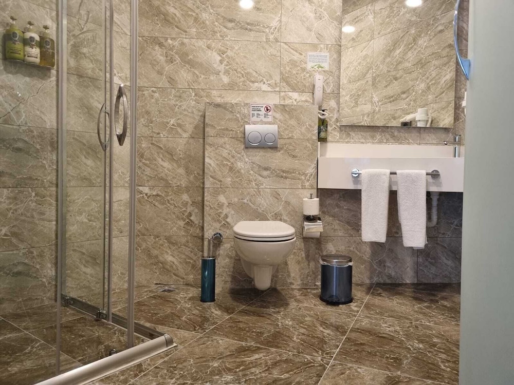 Mia Berre Hotels Istanbul 47/50