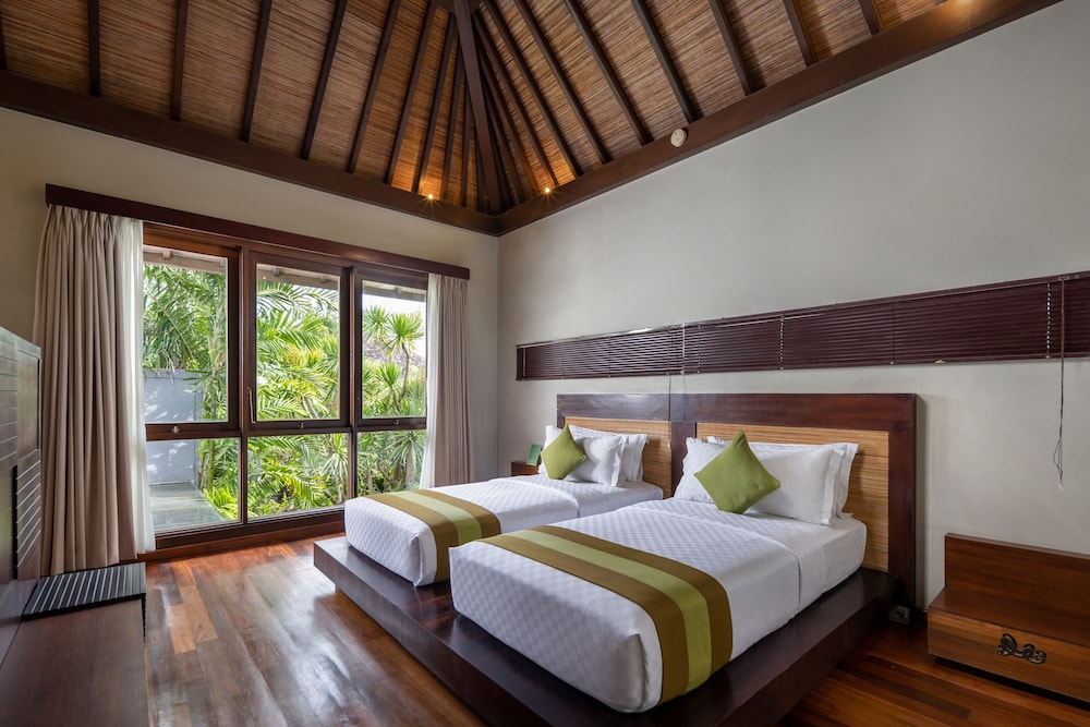 3 BEDROOMS, VILLA, PRIVATE POOL
