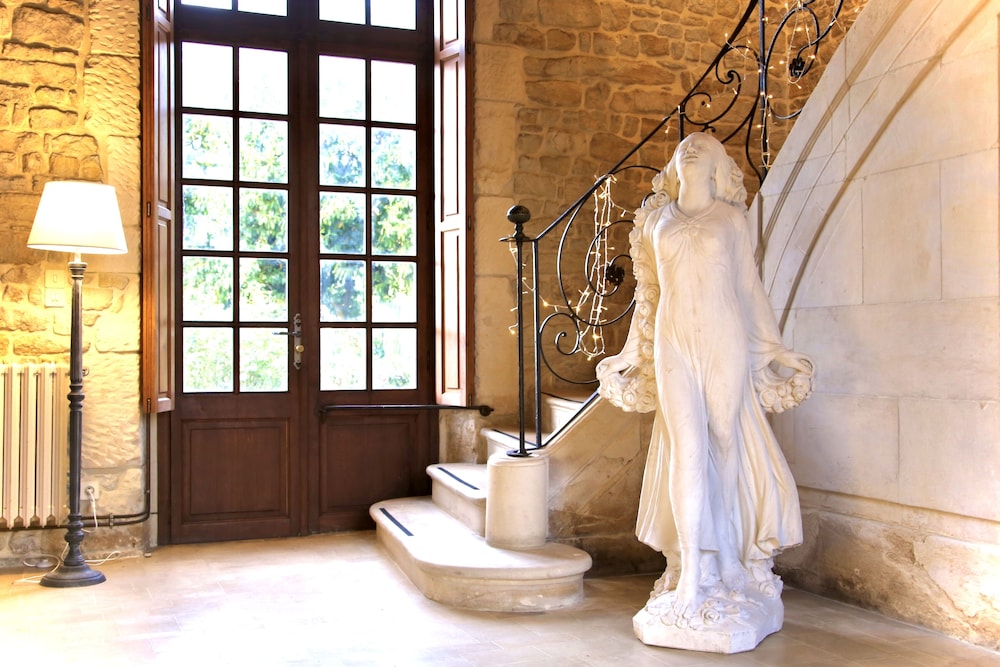 Chateau Du Bu 49/50