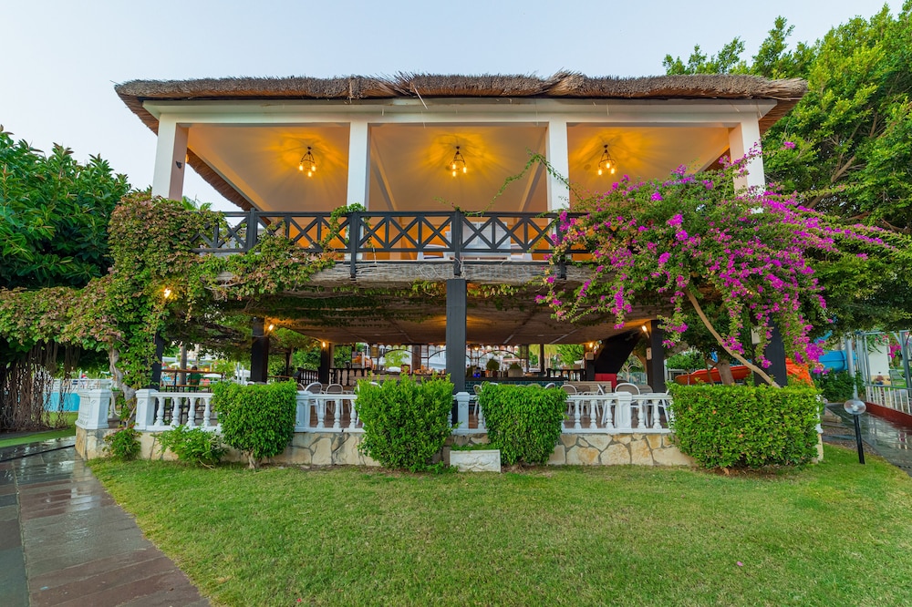 Justiniano Club Alanya Hotel
