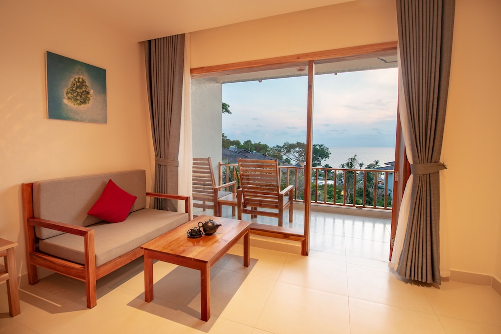 Camia Resort & Spa 38/71