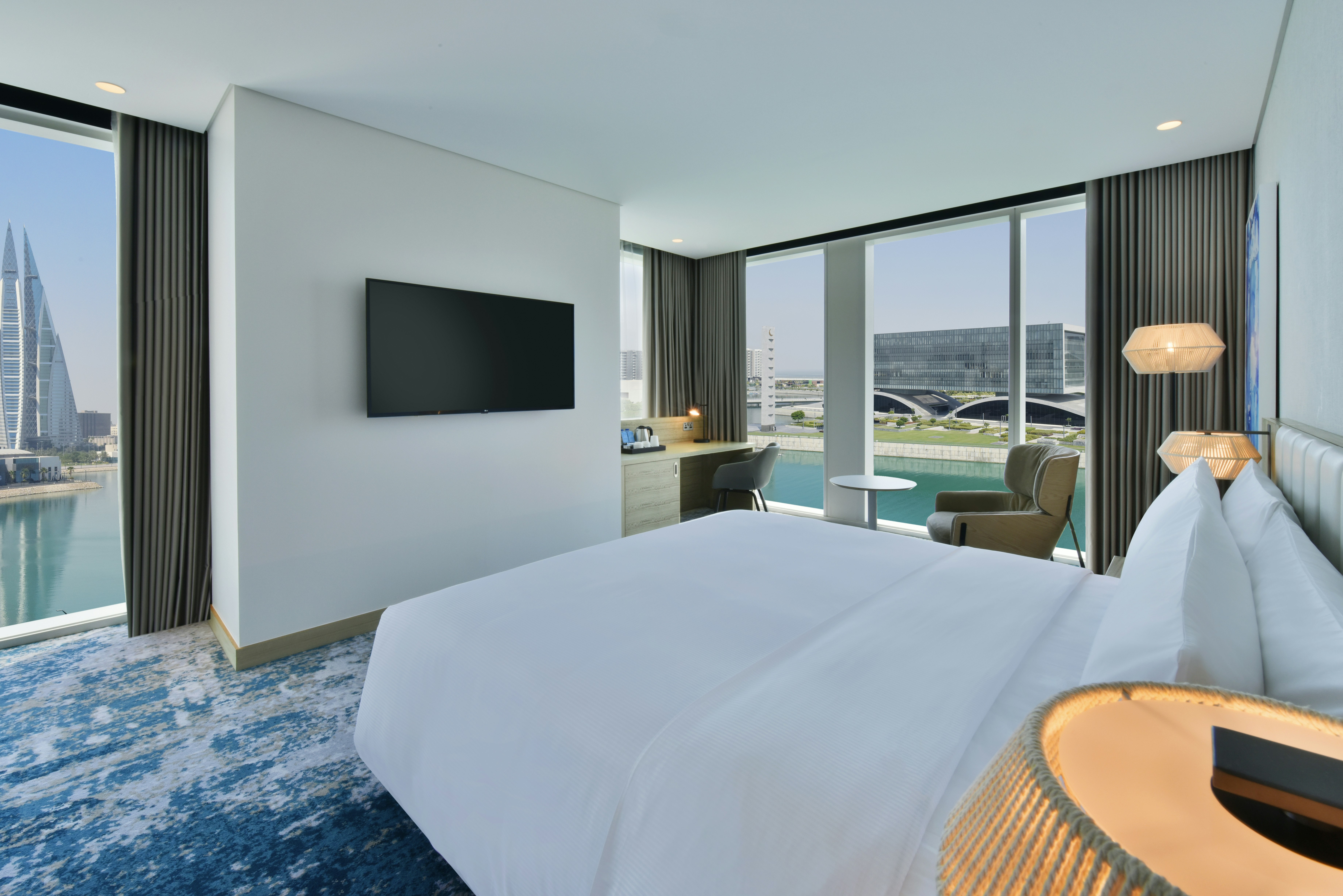 Room, King Bed, Bay View, Corner