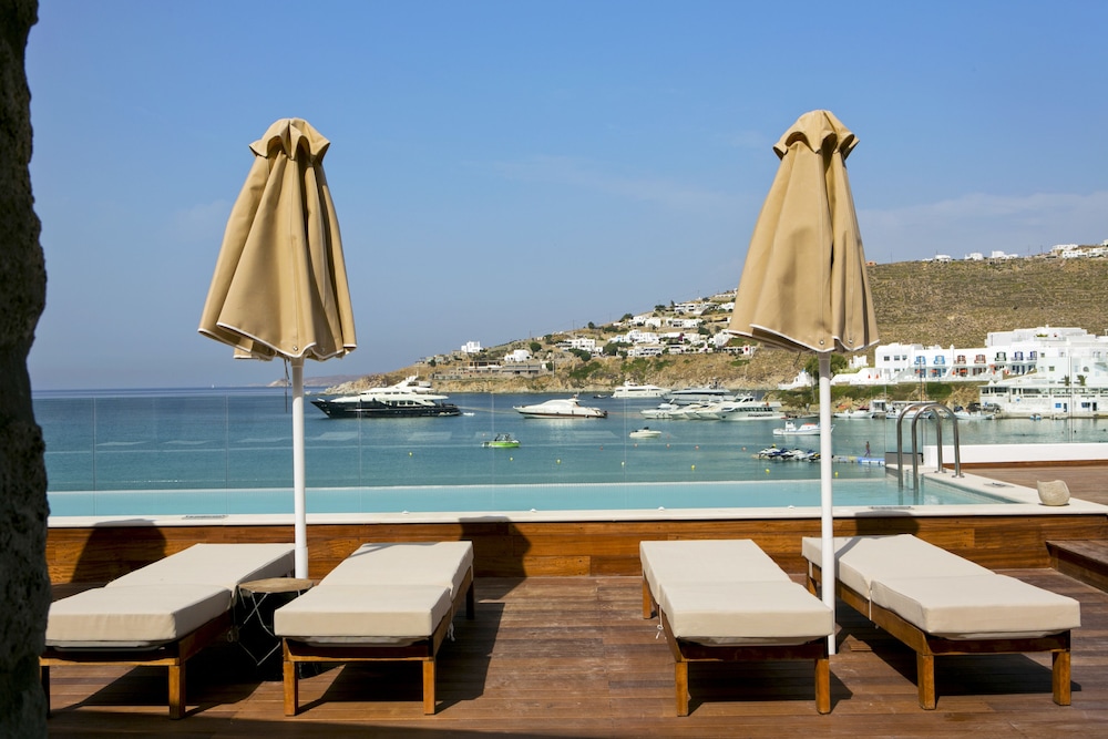 Thalassa Boutique Hotel 46/50