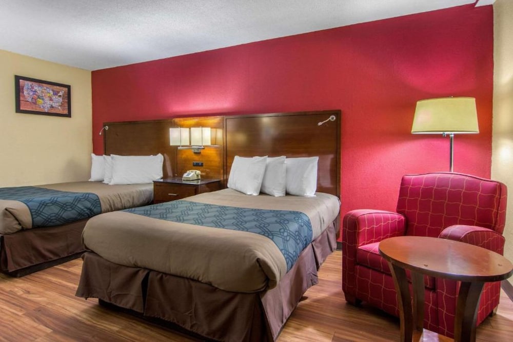 Travelodge By Wyndham Forsyth Ex Econo Lodge Forsyth 9/21