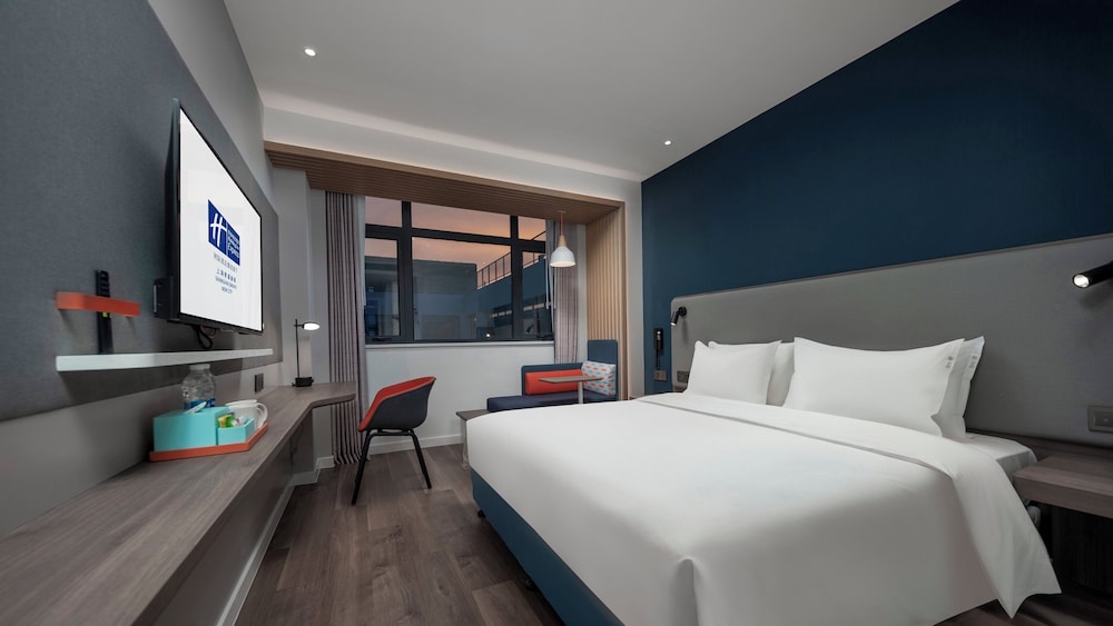 Specialty, Single Bed