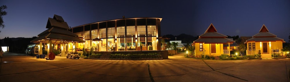 POONYAMANTRA RESORT 2/75