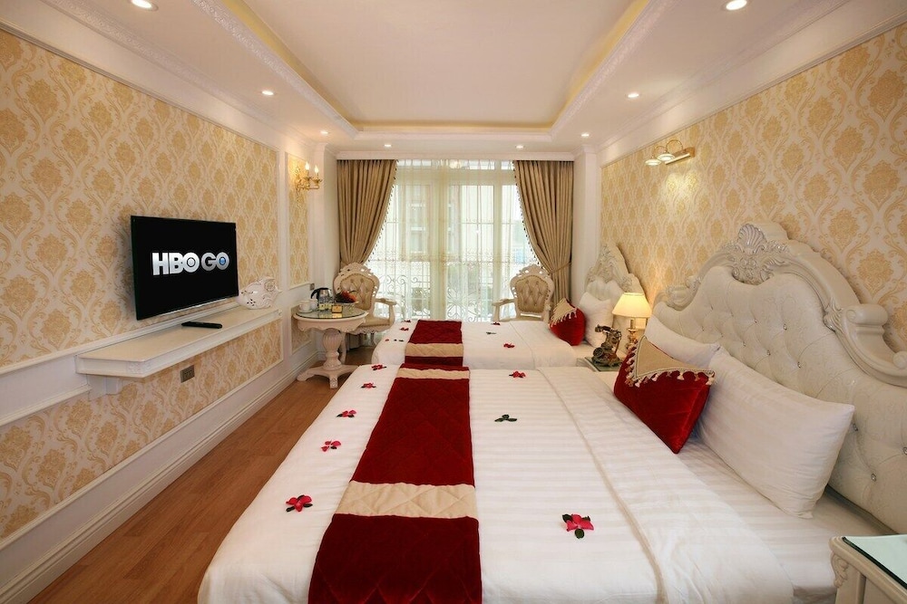 Deluxe, Quadruple, 2 King Beds