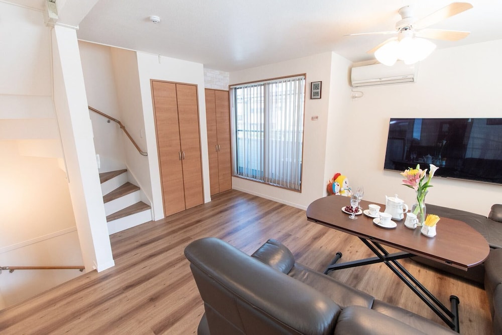 Mori House In Nishinippori [VR] 19/27
