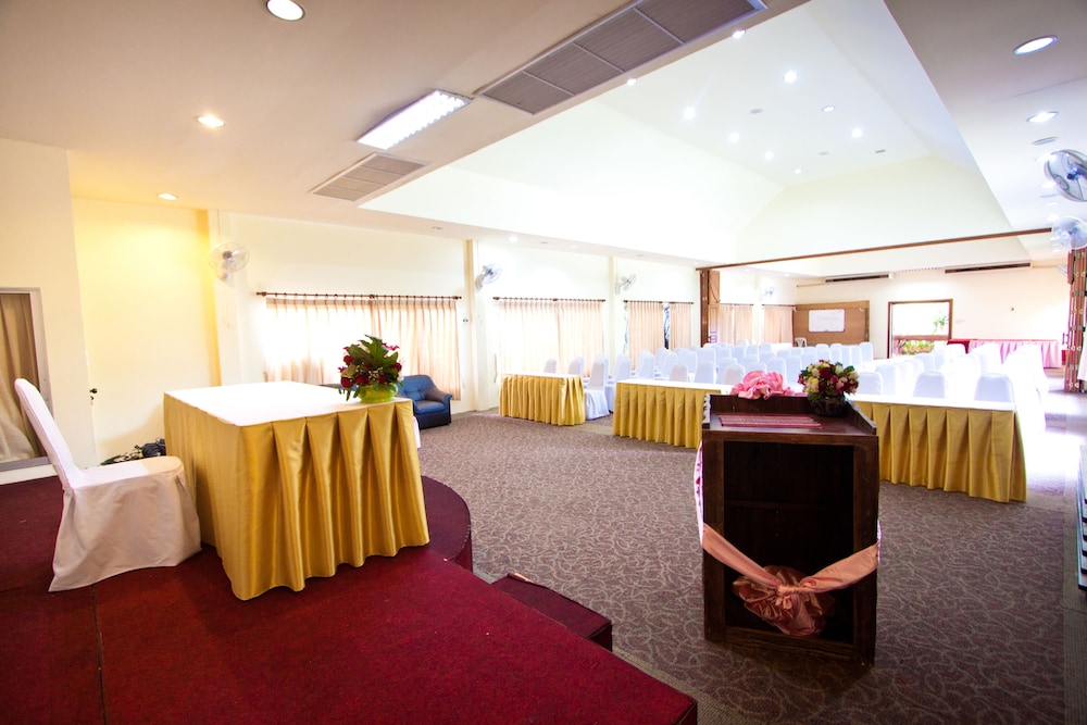Touch Star Resort 40/66