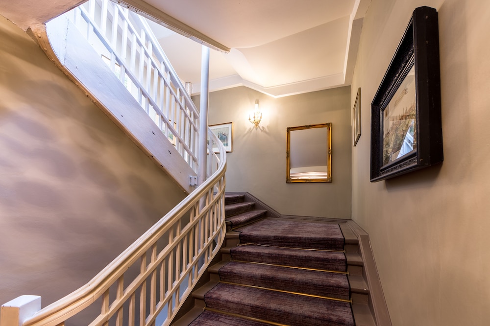 Hotel Goldener Hirsch 23/50