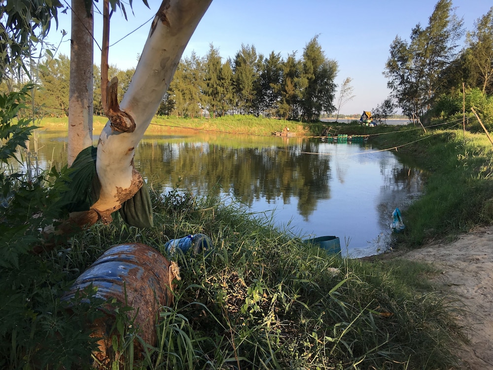 Riverside Hamlet Homestay & Villas 65/68