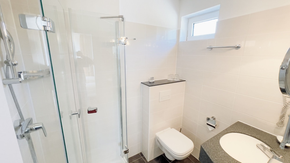 Hotel Schnehagen، فالزروده 50/50