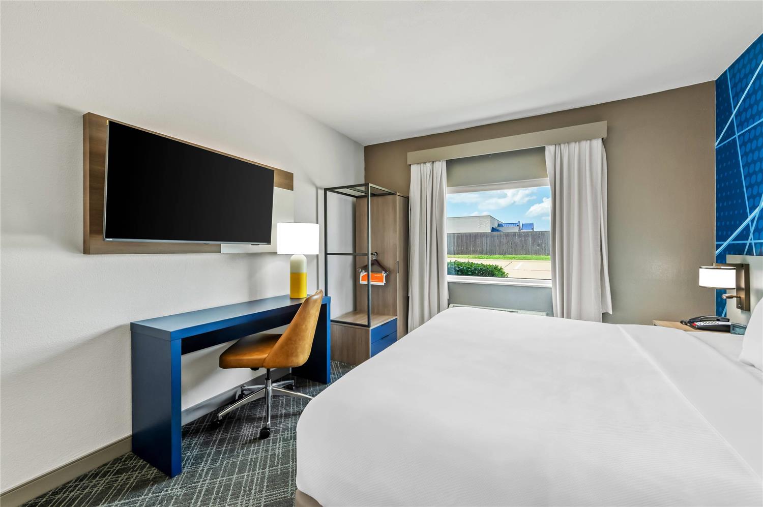 جناح بسرير كينج لذوي الإعاقة، Comfort Suites Longview North 4/9