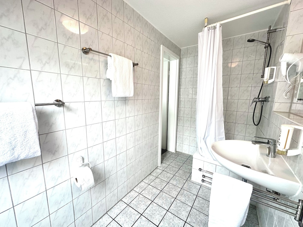 Hotel Alt Deutz City-Messe-Arena 46/50