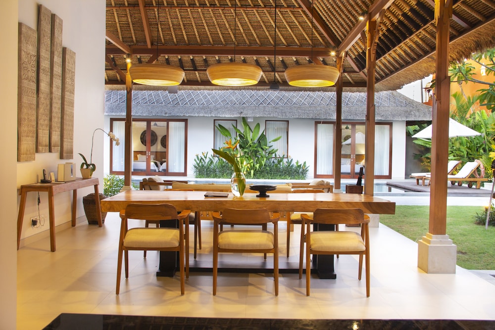 Impiana Private Villas Seminyak Hotel 38/44