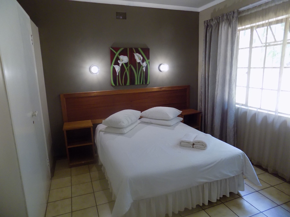 Eagle's Nest Chalets 5/32