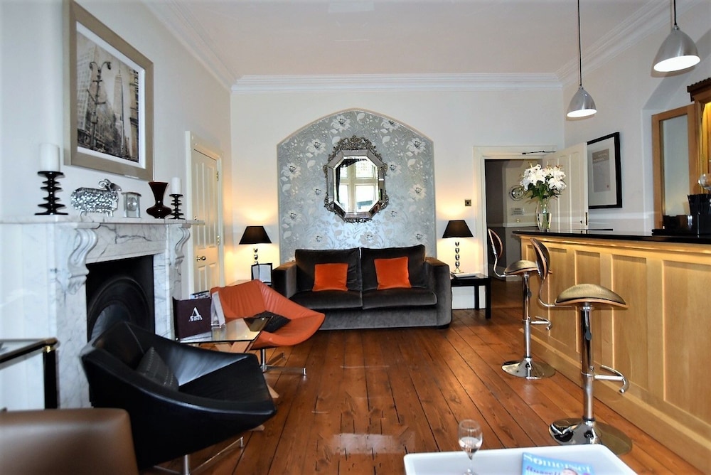 Taunton House Hotel 34/51