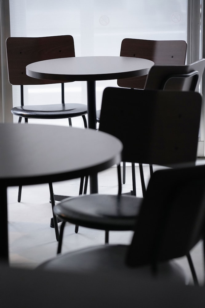 Nplushotel higasikanda 36/40